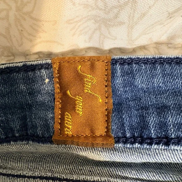 Wrangler women’s Aura Blue Denim Jeans sz16 x 34 - Picture 4 of 4